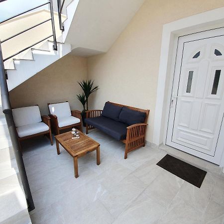 ונטאצ'יצ'י Apartments Dora מראה חיצוני תמונה