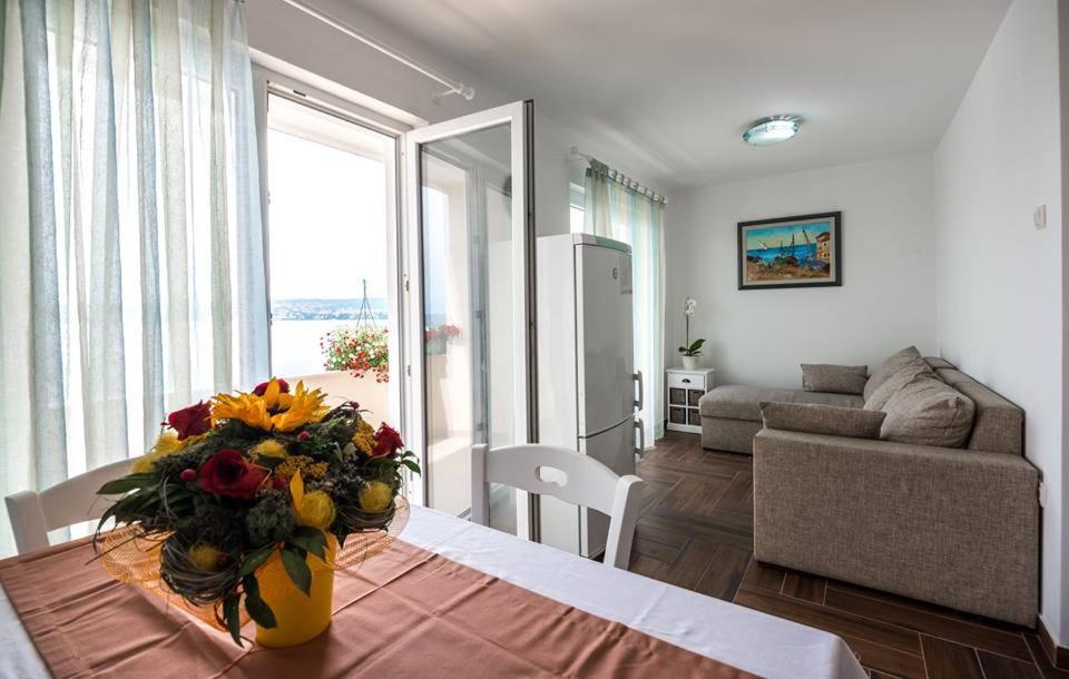 ונטאצ'יצ'י Apartments Dora מראה חיצוני תמונה