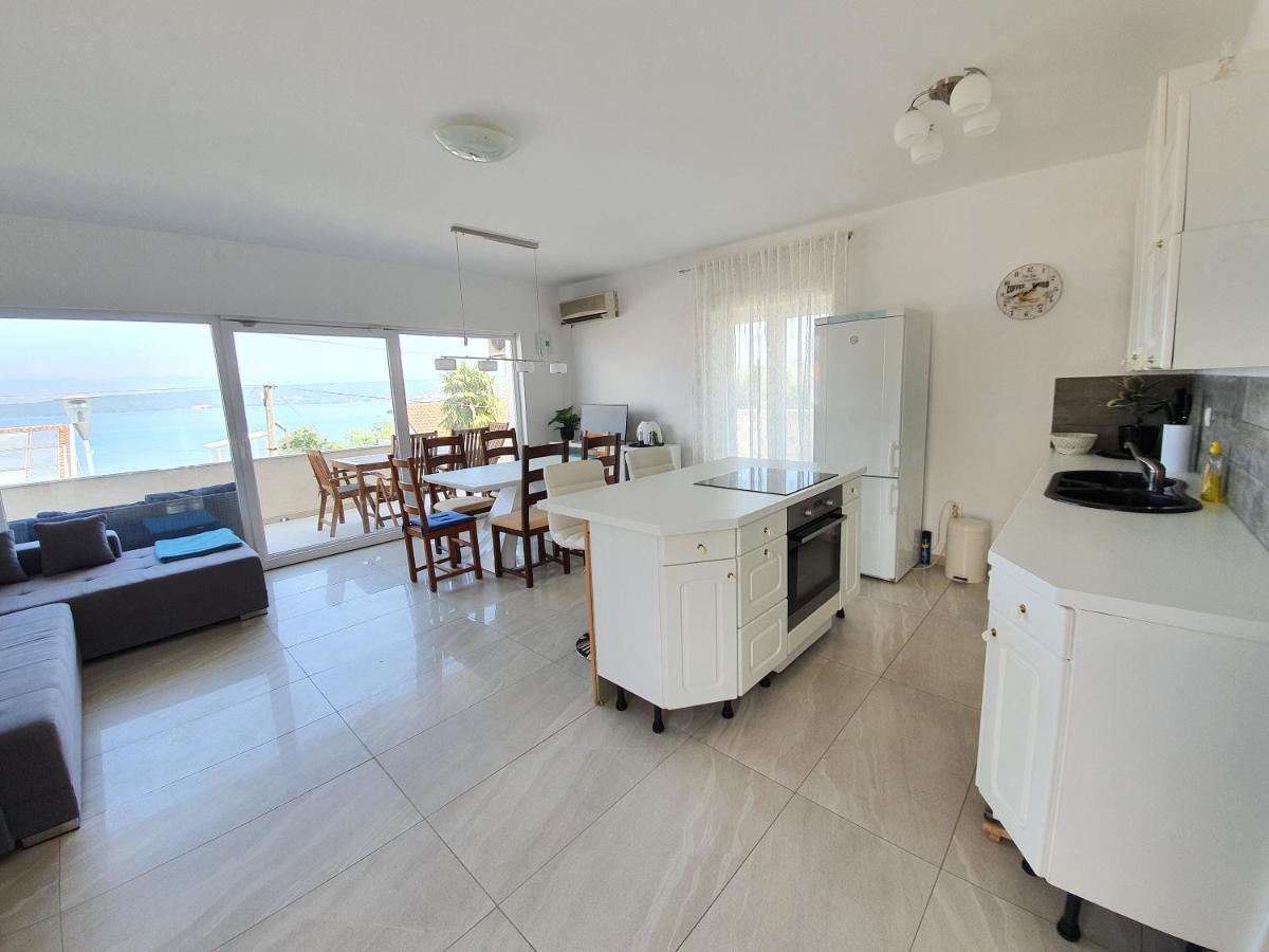 ונטאצ'יצ'י Apartments Dora מראה חיצוני תמונה